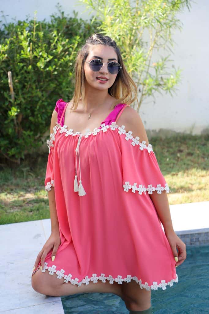 Robe Cache maillot Modèle Ses Illetes Robe Cache maillot Modèle Ses Illetes
