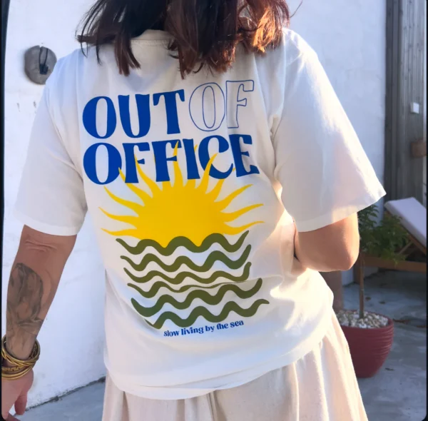 T-Shirt Out of Office