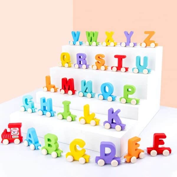 Jouet de train de lettres en bois
