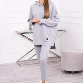 Ensemble oversize sweat à capuche et leggings