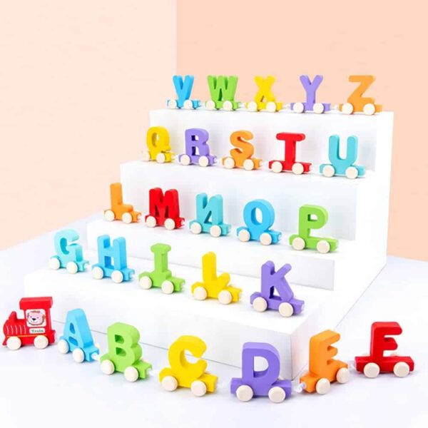 Jouet de train de lettres en bois